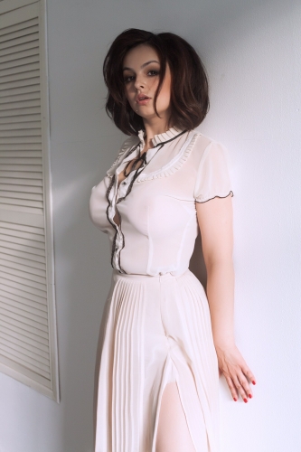 Veronika --- Dubai Escort